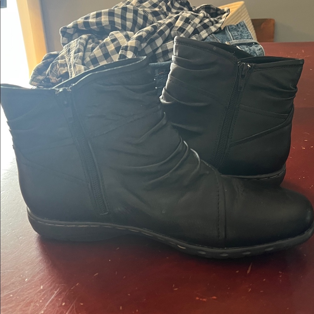 Comfortable Zip-up Cobb Hill Ankle Boots - Picture 4 of 6